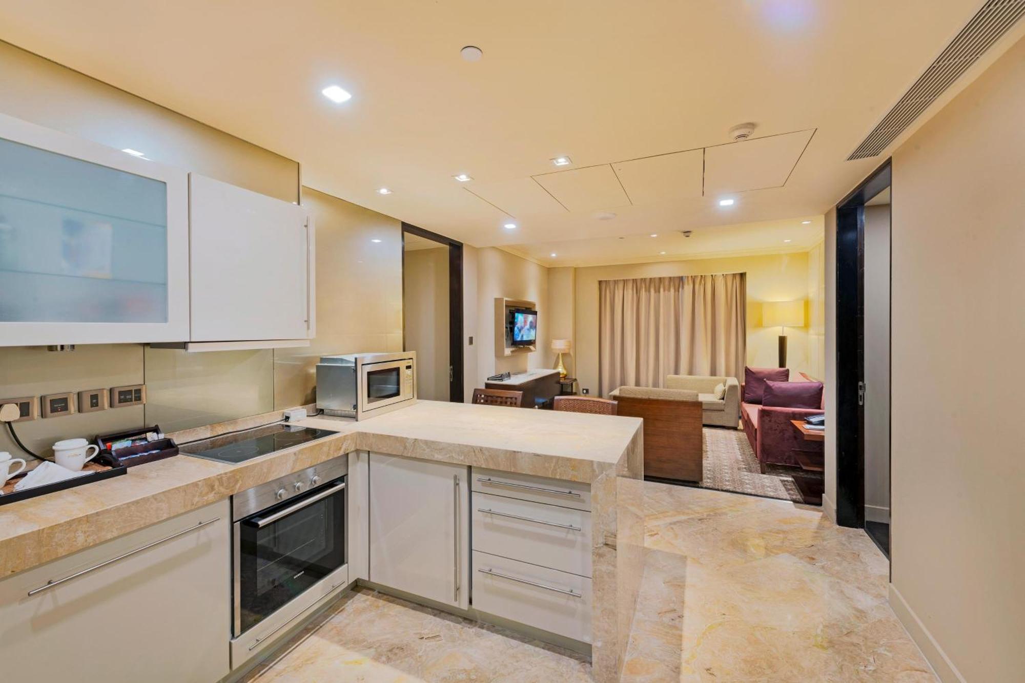 Itc Grand Chola, A Luxury Collection Hotel, Chennai Exteriör bild A typical apartment at The Park